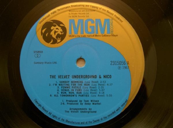 Image of Label Cover of LP - VG/VG+ - THE VELVET UNDERGROUND AND NICO, The Velvet Underground and Nico (MGM Blue and Gold; 2315056, UK 1971 Reissue, Gatefold), Two dimples on side B not affecting play. Ring wear. , - 2626291E