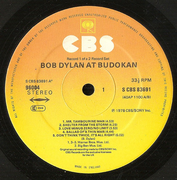 Image of Label Cover of 2xLP - VG/VG - BOB DYLAN, Bob Dylan At Budokan (CBS; CBS 96004, UK 1979, Gatefold, Booklet, NO Poster, 96004 Above Stereo on Left of Label), A few light marks, Glossy discs, With booklet but no poster, Light sleeve wear, - 2316335C