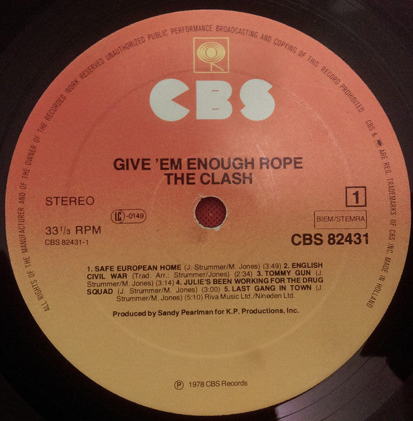 Image of Label Cover of LP - G/G+ - THE CLASH, Give 'Em Enough Rope (CBS; CBS 82431, Europe 1978, Made in Holland on Rim Text), Hairlines & light scratches, edge wear with splits in spine, - 4046059S