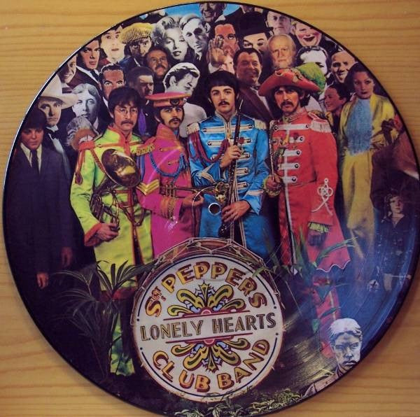 Image of Label Cover of LP - VG+/VG+ - THE BEATLES, Sgt. Pepper's Lonely Hearts Club Band (Capitol; SEAX11840, US 1978 Reissue, Die Cut Sleeve, Picture Disc), , - 3826279E