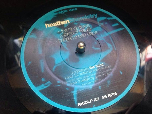 Image of Label Cover of 2xLP - G+/VG - OASIS, Heathen Chemistry (Big Brother; RKIDLP25, UK 2002, Gatefold, 2 Inners & Booklet), Edge wear, scuffs, small seam split. Strong VG discs., - 3946324S