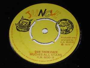 Image of Back Cover of 7" - /VG - BIG JOE & MUDIES ALL STARS, Kick Them Face (Jungle; H.M. 6030, UK 1975, 4-Prong Centre), Light marks only, no centre piece., - 2416151C
