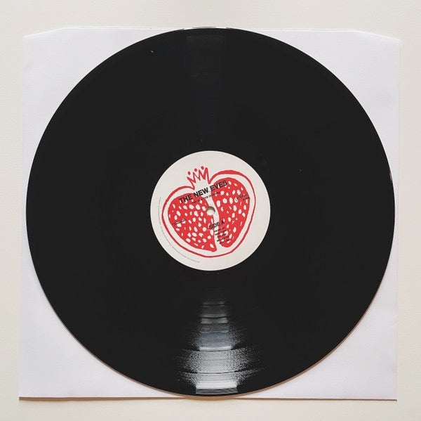 Image of Label Cover of LP - NEW/NEW - THE NEW EVES, The New Eve Is Rising (Transgressive; TRANS913X, UK 2025, Gatefold, Black Vinyl), , - 5035178E