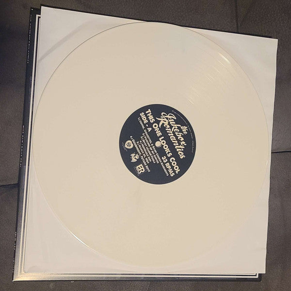 Image of Label Cover of LP - VG+/VG+ - THE JUKEBOX ROMANTICS, This One Looks Cool (Sell The Heart Records; 10-114128/STHR-090, US 2025, Insert, White Vinyl), , - 0146103S