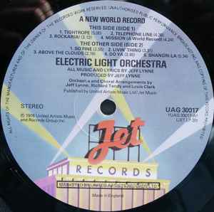 Image of Label Cover of LP - VG+/VG+ - ELECTRIC LIGHT ORCHESTRA, A New World Record (Jet Records; UAG 30017, UK 1976, Embossed Sleeve, Inner With Curved Corners), A few laminate creases, - 3646236S