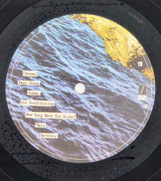 Image of Label Cover of LP - NEW/NEW - DIIV, Oshin (Captured Tracks; CT158LPV1, UK 2026 Reissue, Alternative Cover), , DIIV's seminal debut record Oshin returns to shelves with newly reimagined album art! The first offering from DIIV chemically fuses the reminiscent with the half-remembered, building a musical world out of old-air and new breeze. - 2116265C