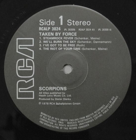 Image of Label Cover of LP - VG/VG - SCORPIONS, Taken By Force (RCA; RCA LP 3024, UK 1980s Reissue), , - 2326294E
