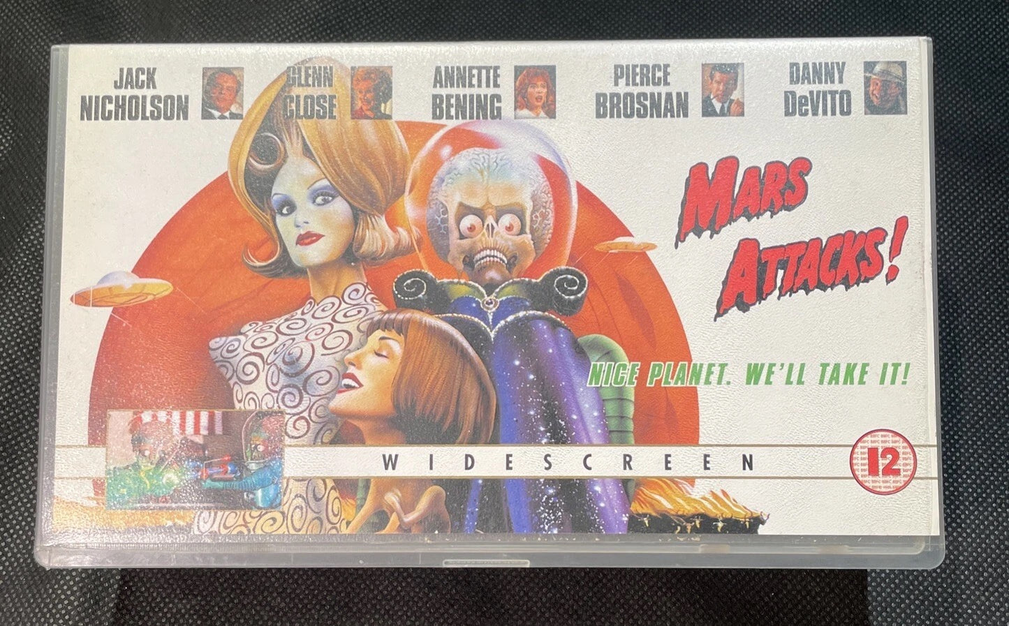 Image of Front Cover of VHS - VG+/VG+ - TIM BURTON, Mars Attacks VHS (, 1996), , - 2556050S