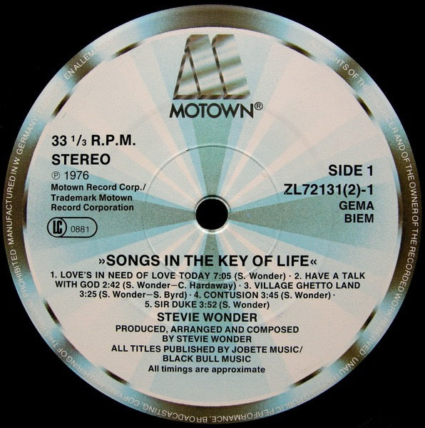 Image of Label Cover of 2xLP - VG/G+ - STEVIE WONDER, Songs In The Key Of Life (Motown; ZL72131(2), Europe 1987 Reissue, Gatefold, Booklet, With 7"), Quite a few light marks and scuffs to discs but plays fine. Faded spine and some staining to sleeve., - 2516491C