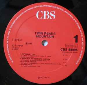 Image of Label Cover of 2xLP - VG/VG - MOUNTAIN, Twin Peaks (CBS Red Label; CBS 88095, Europe 1980s Reissue, Gatefold), Strong VG - a few hairlines, light edge wear, - 2746021S