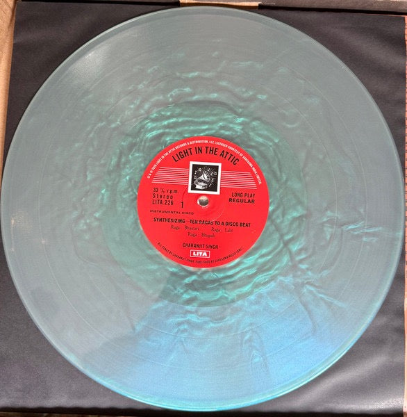 Image of Label Cover of 2xLP - NEW/NEW - CHARANJIT SINGH, Synthesizing - Ten Ragas To A Disco Beat (Light In The Attic; LITA 226-1-1, US 2026, Gatefold, Booklet, With Obi, Pearl Flip "Waterfall" Vinyl), , - 3116385C