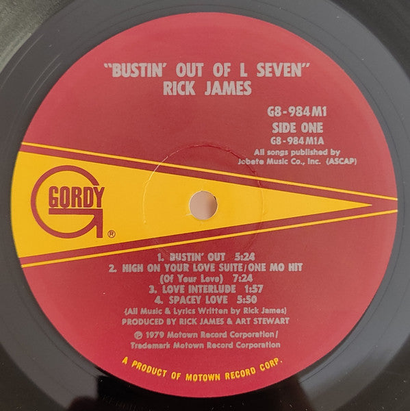 Image of Label Cover of LP - G+/VG+ - RICK JAMES, Bustin' Out Of L Seven (Gordy; G7-984R1, US 1979, Inner, Repress), Sleeve has notched cut-out, creased corners, wear at edges and spine. Inner has creased corners and cut-out too, - 3216367C