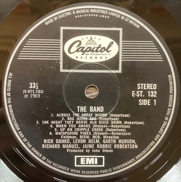 Image of Label Cover of LP - G+/VG - THE BAND, The Band (Capitol Records Capitol Black and Silver With Dot In Cat No. ; E-ST 132, UK 1970 Reissue, Textured Gatefold Sleeve), Light marks only, Tape residue on sleeve, sleeve a little tatty, - 3516090C