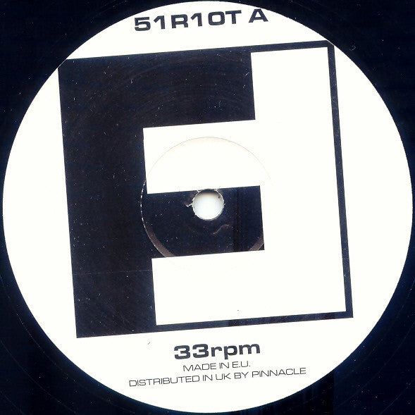 Image of Back Cover of 12" - /VG - SCHWING FEAT. SARA J, Never Enough (Fifty First Recordings; 51R10T, UK 1996, Plain Sleeve), , - 4426134E