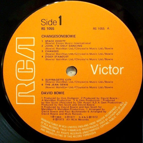 Image of Label Cover of LP - VG/VG+ - DAVID BOWIE, ChangesOneBowie (RCA Victor Orange; RS 1055, UK 1976, Stickered Sleeve. WITH MainMan on rear), A few hairlines. Some light sticker residue on front of cover. , - 2526444E