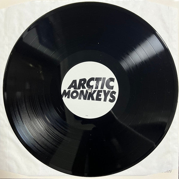 Image of Label Cover of 4555204S: LP - ARCTIC MONKEYS, Suck it and See (Domino; WIGLP258, UK 2021 Reissue, Embossed Gatefold Sleeve, Insert, 180 Gram & Download) NEW/NEW