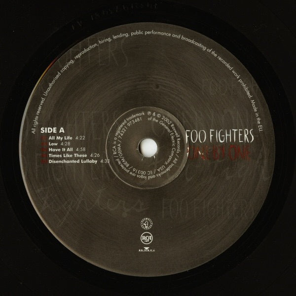 Image of Label Cover of 3145123S: LP - FOO FIGHTERS, One By One (Roswell; 973481, Europe 2002, Gatefold, Inner) VG+/VG+