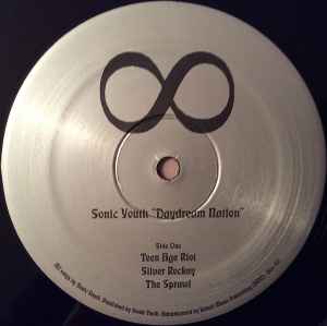 Image of Label Cover of 2xLP - NEW/NEW - SONIC YOUTH, Daydream Nation (Goofin' Records; GOO017LP, US 2014 Reissue, Gatefold, Poster, Remastered), , Daydream Nation was Sonic Youth s sixth full-length, their first double-LP, and their last for an indie label before signing with Geffen. Widely considered to be their watershed moment, the album catapulted them into the mainstream and proved that indie bands could enjoy wider commercial success without compromising their artistic vision. More recently, Daydream