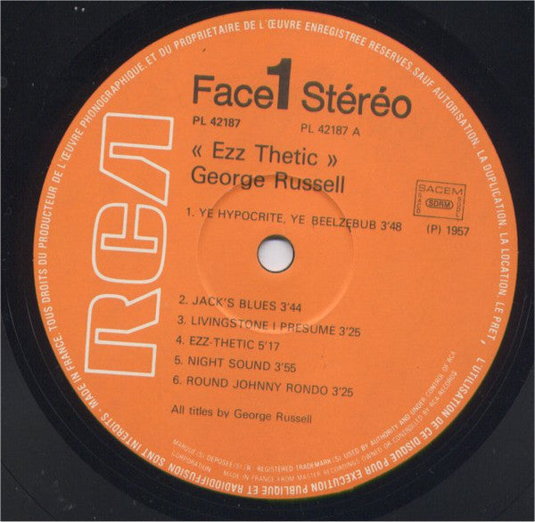 Image of Label Cover of 4644471S: LP - GEORGE RUSSELL, Ezz-Thetics (RCA Victor ; PL42187, France 1977 Reissue, Gatefold) Strong VG copy all around.Hairlines. General light sleeve wear, sticker residue on top left corner. Some discolouration / staining inside gatefold.  VG/VG