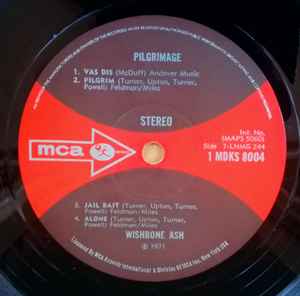 Image of Label Cover of LP - VG/VG - WISHBONE ASH, Pilgrimage (MCA Red & Brown Dogbone; MDKS8004, UK 1971, Gatefold), Hairlines. Spine flattened, discolouration, edge and ring wear. ,  - 2346318S
