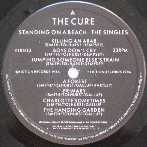 Image of Label Cover of LP - VG/G - THE CURE, Standing On A Beach   The Singles (Fiction Records Raised Rim Labels; FIXH 12, UK 1986, Gatefold, Inner, PRS Pressing ), ,  - 2516467C