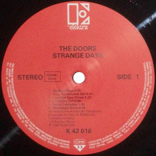 Image of Label Cover of LP - VG/VG - THE DOORS, Strange Days (Elektra Red; 42 016, Germany 1980s Reissue, G Distributor Code on Reverse), ,  - 4126218E