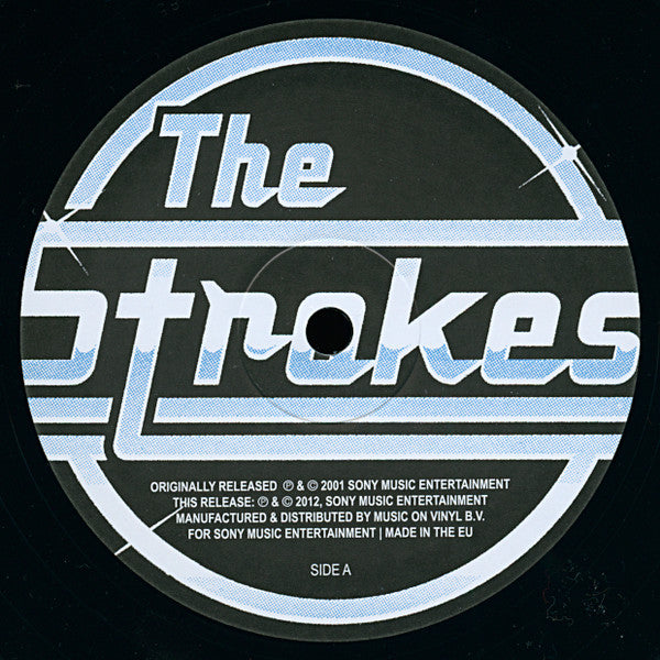 Image of Label Cover of LP - EX/EX - THE STROKES, Is This It (Music On Vinyl; MOVLP085, Europe 2012 Reissue, Glossy Sleeve, 180 Gram Vinyl), NO stickered plastic sleeve.,  - 0816438C