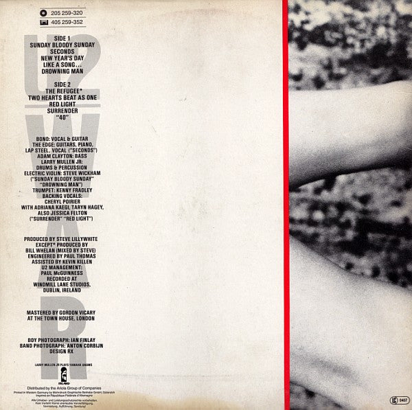 Image of Back Cover of 4614019C: LP - U2, War (Island; 205 259, Europe 1983, Gatefold) Strong G+, Light spots of compression marks and streaky marks, Glossy vinyl, Sleeve is nice  VG+/G+