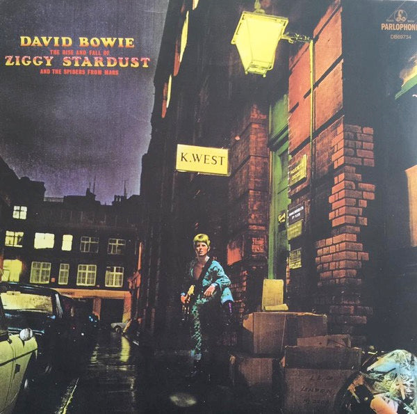 Image of Front Cover of LP - VG+/EX - DAVID BOWIE, The Rise And Fall Of Ziggy Stardust And The Spiders From Mars (Parlophone; DB69734, Worldwide 2016 Reissue, Inner, 180 Gram Vinyl), Sleeve has a bumped corner and small tear on the spine.,  - 4226035E
