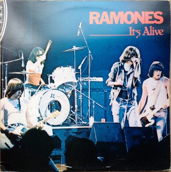 Image of Front Cover of 2xLP - VG/VG - RAMONES, It's Alive (Sire; SRK2 6074, UK 1979, Gatefold, "E.G." Runouts), ,  - 3626103E