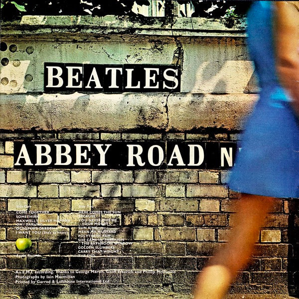 Image of Back Cover of LP - G+/G+ - THE BEATLES, Abbey Road (Apple Records; PCS 7088, UK 1971 Reissue, Laminated Sleeve, First "2nd UK issue", "Her Majesty" on Label, Big Circled ''P'', Big Centered 33 1/3, Apple Logo Aligned), Edge wear and spine tears. Price sticker on sleeve.,  - 2646065S