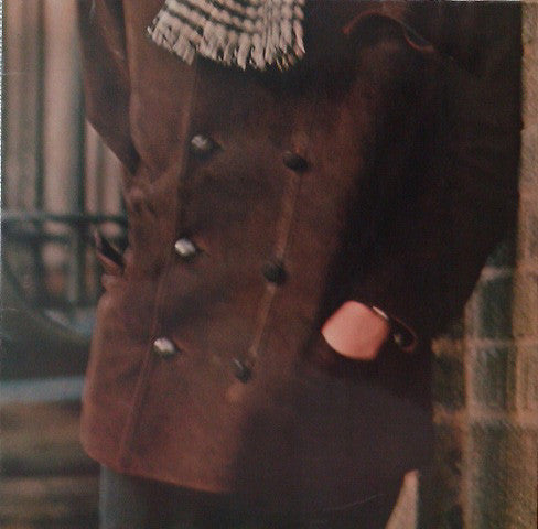 Image of Back Cover of 2xLP - VG/VG+ - BOB DYLAN, Blonde on Blonde (CBS; 66012, UK 1975 Reissue, Gatefold, Stereo), A few hairlines only. Light ringwear and small stain inside gatefold. ,  - 3826344E