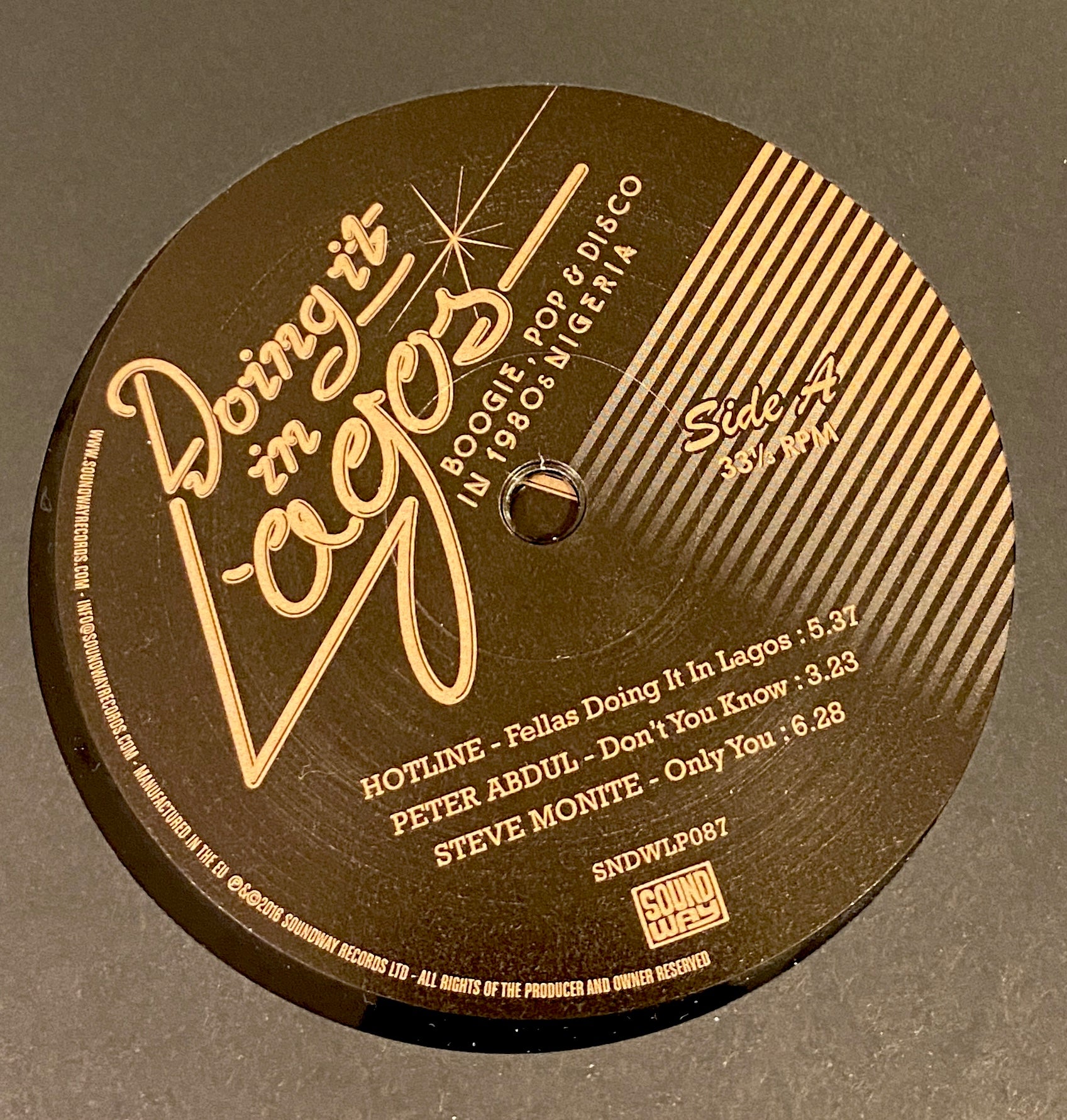 Image of Back Cover of 3xLP - VG+/VG+ - VARIOUS ARTISTS, Doing It In Lagos (Boogie, Pop & Disco In 1980s Nigeria) (Soundway; SNDWLP087, UK 2016, Gatefold, Booklet, With 7"), ,  - 3346003S