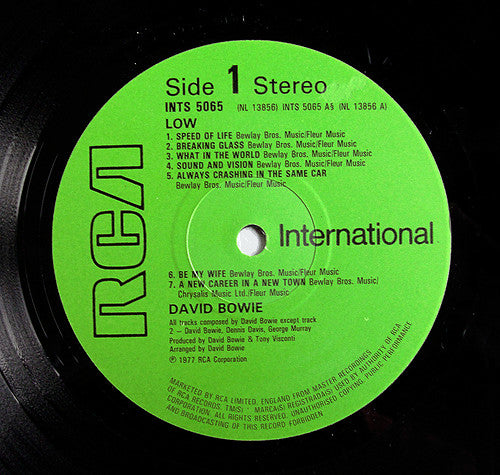 Image of Label Cover of LP - VG/VG+ - DAVID BOWIE, Low (RCA Green; INTS 5065, UK 1980 Reissue, Tape one Matrix), Lifetimes sticker on front sleeve.,  - 1716239C