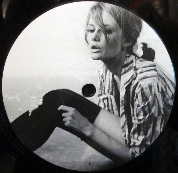 Image of Label Cover of LP - NEW/NEW - THE LAST SHADOW PUPPETS, Age Of the Understatement (Domino; WIGLP208, UK 2015 Reissue, Insert, Download Code), , The debut album for the side project of the Artic Monkeys' Alex Turner and The Rascals' Miles Kane.This isn't just a novel idea that is haphazardly hashed out but rather, the work of two impeccable musicians and it's a fine addition to either musician's catalog and a brilliant one at that.Of course the title's ironic. The most obvious comparisons (by their o