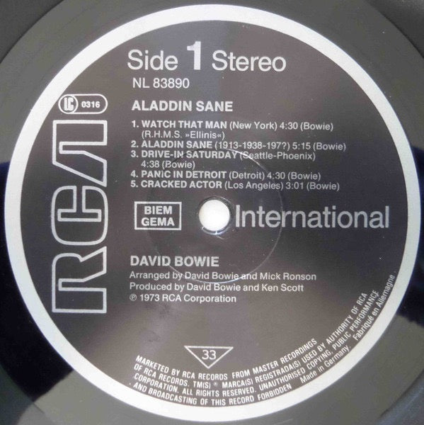 Image of Label Cover of LP - VG+/G+ - DAVID BOWIE, Aladdin Sane (RCA International; NL 83890, UK & Europe 1985 Reissue, Single Sleeve), Sleeve has one long crease at the top.,  - 2616132C