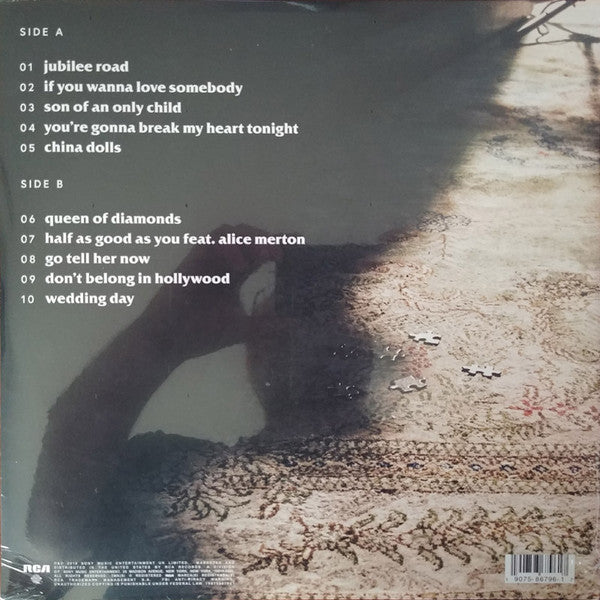 Image of Back Cover of LP - VG+/VG+ - TOM ODELL, Jubilee Road (Columbia; 0190758679617, UK 2018, Gatefold, Black Inner, Poster, 180 Gram Vinyl), Light marks only. Light edge wear., Ivor Novello winner Tom Odell's third studio album, featuring piano lead ballads inspired by his time living in East London. - 3846253S