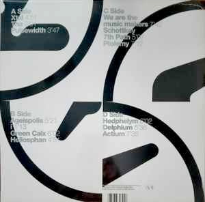Image of Back Cover of 2xLP - VG/VG+ - APHEX TWIN, Selected Ambient Works 85-92 (Apollo ; AMBLP3922, UK 2018 Reissue, Black Inners), Corner Bumps,  - 2246013S
