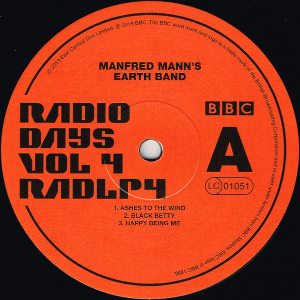 Image of Label Cover of 3xLP - VG+/EX - MANFRED MANN'S EARTH BAND, Radio Days Vol. 4 - Live at the BBC 70-73 (Creature Music; RADLP4, UK 2019, Triple Gatefold, 3 Inners), ,  - 0926069E