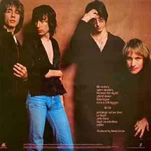 Image of Back Cover of LP - VG/G+ - PATTI SMITH GROUP, Easter (Arista; SPART 1043, UK 1978, Laminated Sleeve, No Insert, "easter" In Lower Case Letters On Labels.), Light scratches & hairlines,  - 3646299S