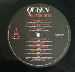 Image of Label Cover of LP - VG/VG - QUEEN, Greatest Hits (EMI; EMTV30, UK 1981, Inner With Square Corners, No Barcode), A few light marks and a small area of fogging (does not affect playback).,  - 2626025E