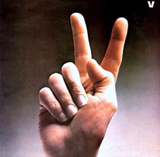 Image of Front Cover of 2xLP - VG/VG - VARIOUS, V (Virgin; VD2502, UK 1975, Gatefold), , Tracks By 70s Virgin Artists, Some Otherwise Unavaiale.Artists Include:Robert WyattMike OldfirledIvor CutlerTanhgerine DreamKevib CoyneCaptain BeefheartSlapp HappyHenry CowTom NewmanClear Light SymphonyHatfield and the NorthWhite BoiseSteve Hillage - 0826290E