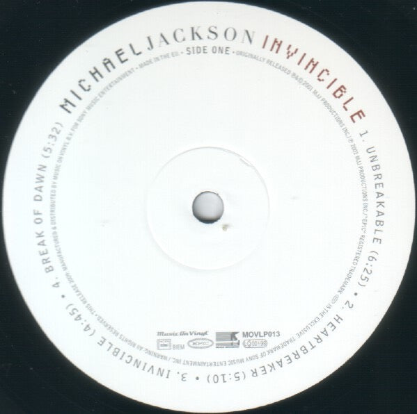 Image of Label Cover of 2xLP - VG+/VG - MICHAEL JACKSON, Invincible (Epic ; 4951741000, Europe 2001, Picture Sleeve, 2 Inners), Sleeve is nicely intact with hype sticker. There are a few light knocks to spine and a tiny patch of sticker residue but is otherwise EX. Inners are EX. Discs have some superficial storage marks from card inners and there is a very very slight warp to disc 2. Both discs play great!,  - 3316136C