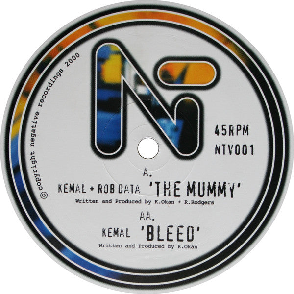 Image of Back Cover of 12" - /G - KEMAL + ROB DATA / KEMAL, The Mummy / Bleed (Negative Recordings; NTV001, UK 2000), Lots of marks and scuffs, plays with some crackle but no skips,  - 3526032E