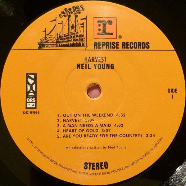 Image of Label Cover of LP - NEW/NEW - NEIL YOUNG, Harvest (Reprise Records ; 9362-49786-5, Europe 2009 Reissue, Gatefold, insert, 180 Gram Vinyl), , The fourth studio album by the Canadian musician.  It features the London Symphony Orchestra on two tracks and vocals by noted guests David Crosby, Graham Nash, Linda Ronstadt, Stephen Stills, and James Taylor. The record includes the singles "Heart of Gold" and "Old Man". - 6056128S