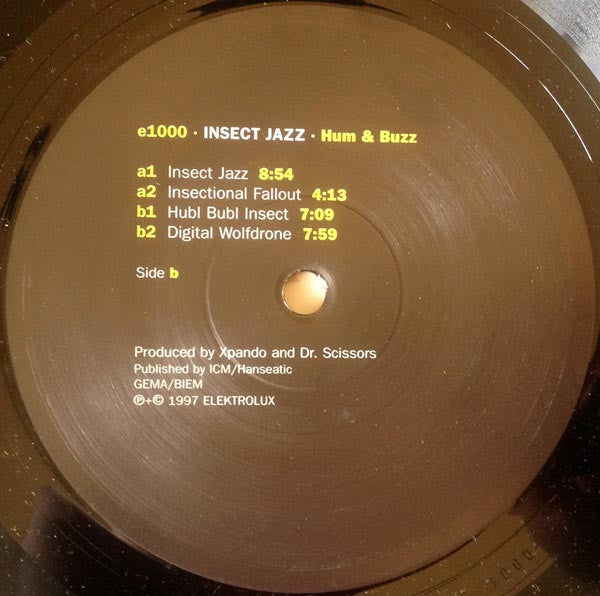Image of Label Cover of 2xLP - VG/VG - INSECT JAZZ, Hum & Buzz (Elektrolux ; e1000, Europe 1997, Gatefold), Records have storage marks and scuffs, plus small pieces of card glued into run-in (doesn't affect play). Small rips at corners of die-cut loading flaps on inside of gatefold. Some dents at edges; a sticker ghost / stain,  - 4216381C