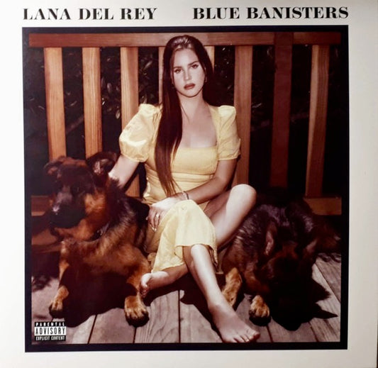 Image of Front Cover of 0155101S: 2xLP - LANA DEL REY, Blue Banisters (Polydor ; 3859014, USA & Europe 2021, Gatefold, 2 Inners)   NEW/NEW