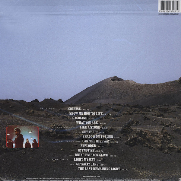 Image of Back Cover of 3524446E: 2xLP - AUDIOSLAVE, Audioslave (Music On Vinyl ; MOVLP081, UK, Europe & US 2010 Reissue, Gatefold, 2 Inners)   VG+/VG+