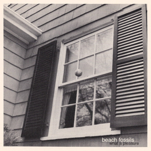 Image of Front Cover of 12" EP - VG/VG+ - BEACH FOSSILS, What A Pleasure (Captured Tracks ; CT-95PMI, UK 2011), Corner Crease,  - 2446231S