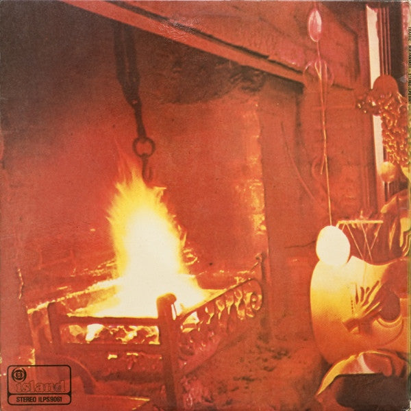 Image of Back Cover of LP - G+/G+ - TRAFFIC, Mr. Fantasy (Island Pink/Orange And Black Eye Logo, Smooth Label; ILPS9061, UK 1967, Inside Loading Gatefold Sleeve, Stereo), Edge Wear, Ink Stains Inside Gatefold,  - 4326240E